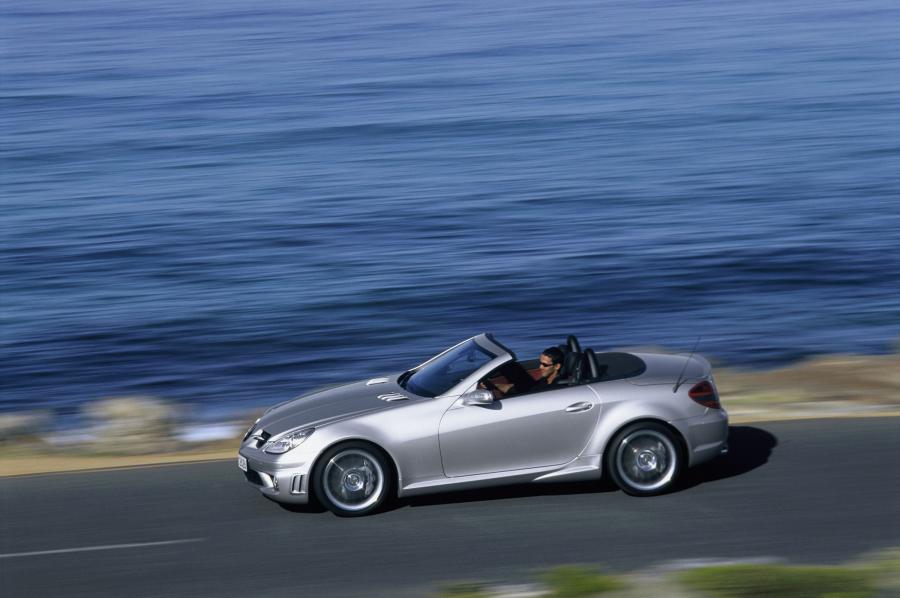  Mercedes-Benz SLK55 AMG 2005 года  (фото 36 из 96)